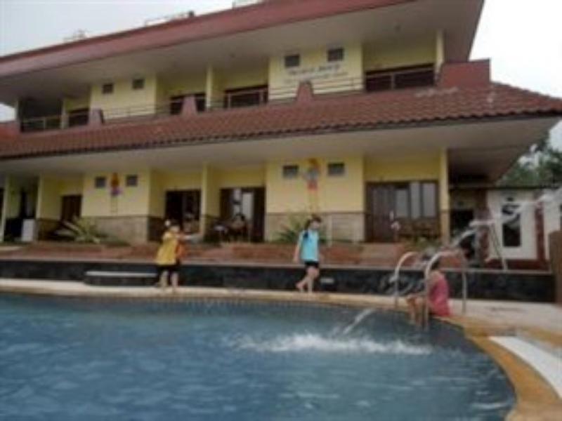 Villa Panderman Indah Бату Екстер'єр фото
