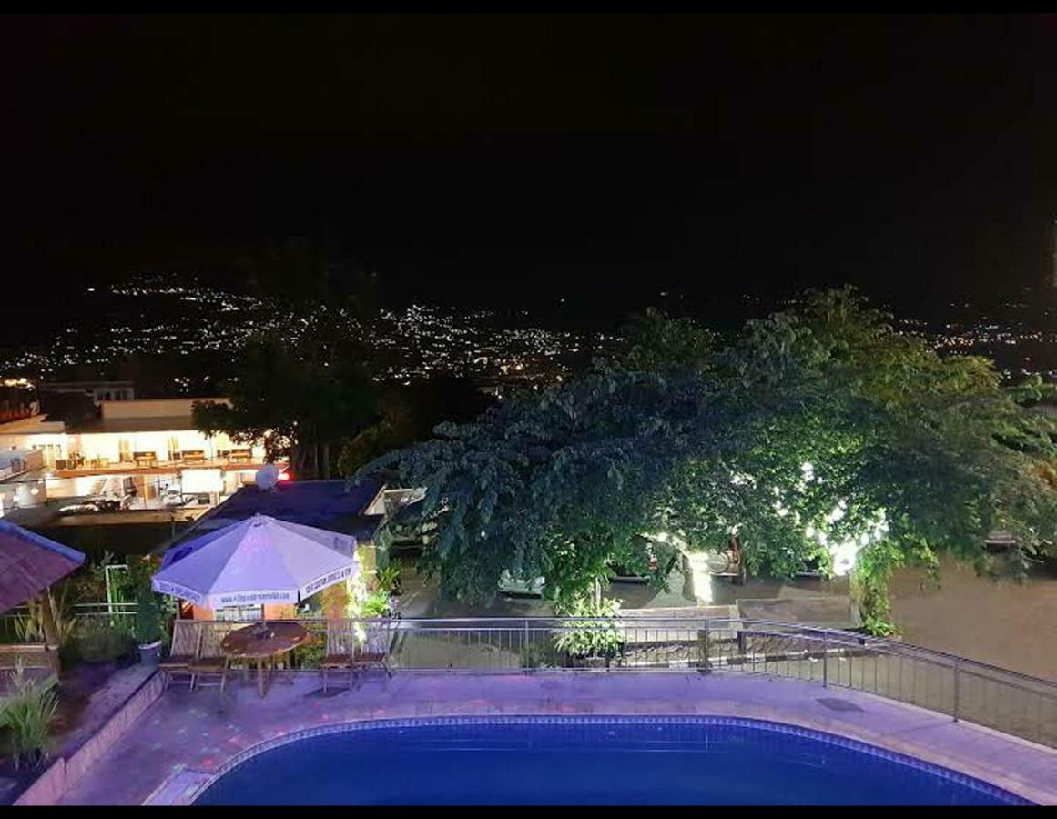 Villa Panderman Indah Бату Екстер'єр фото