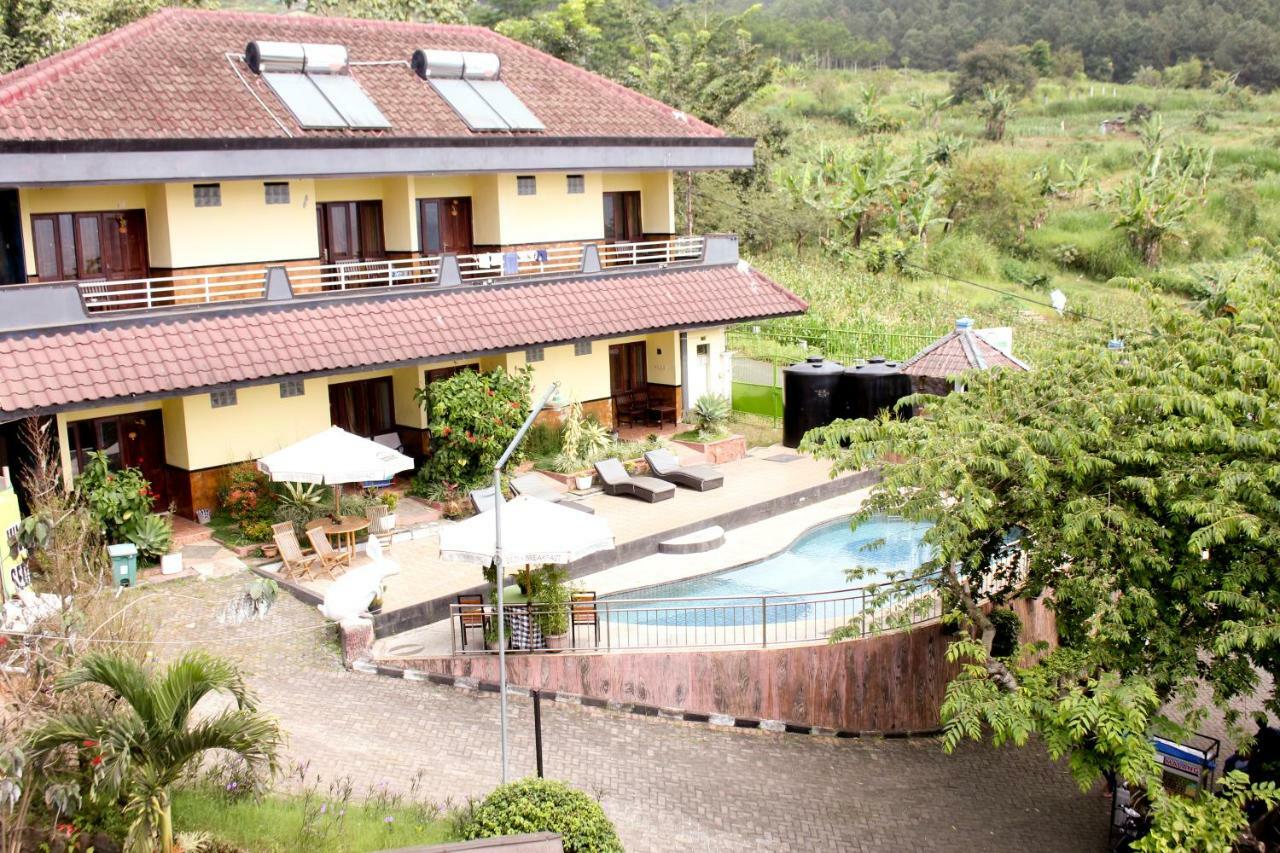 Villa Panderman Indah Бату Екстер'єр фото