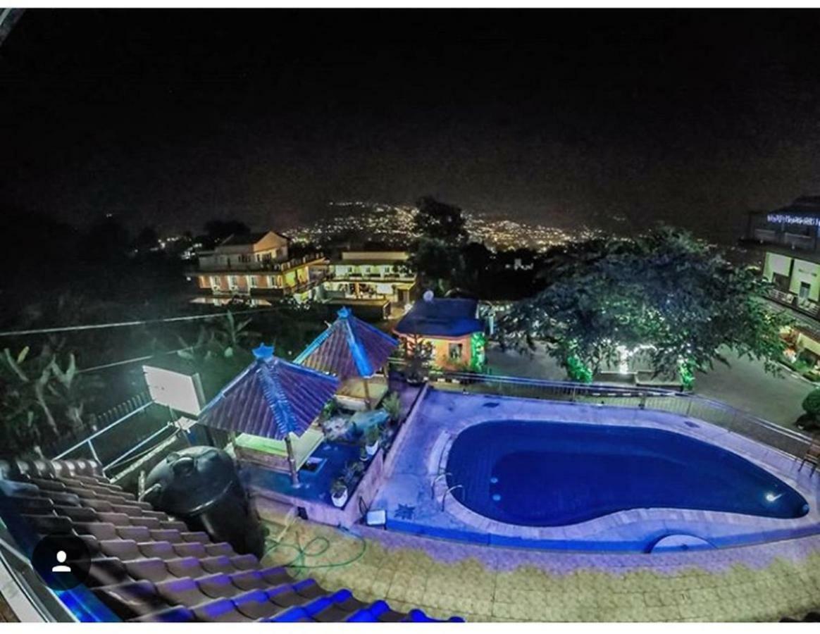 Villa Panderman Indah Бату Екстер'єр фото